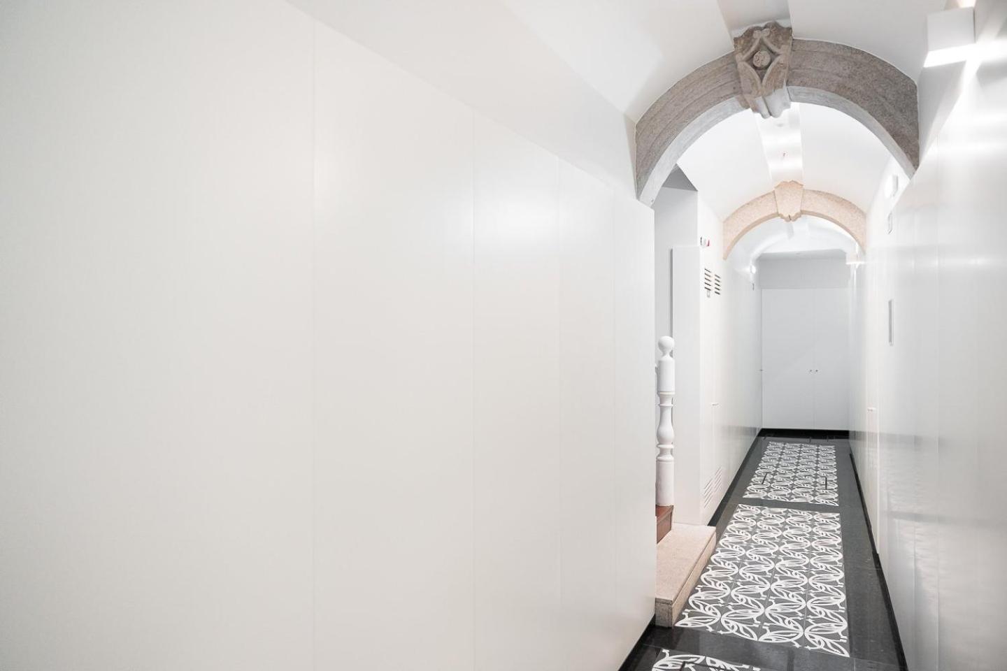 Guestready - Contemporary Studio In Порту Экстерьер фото