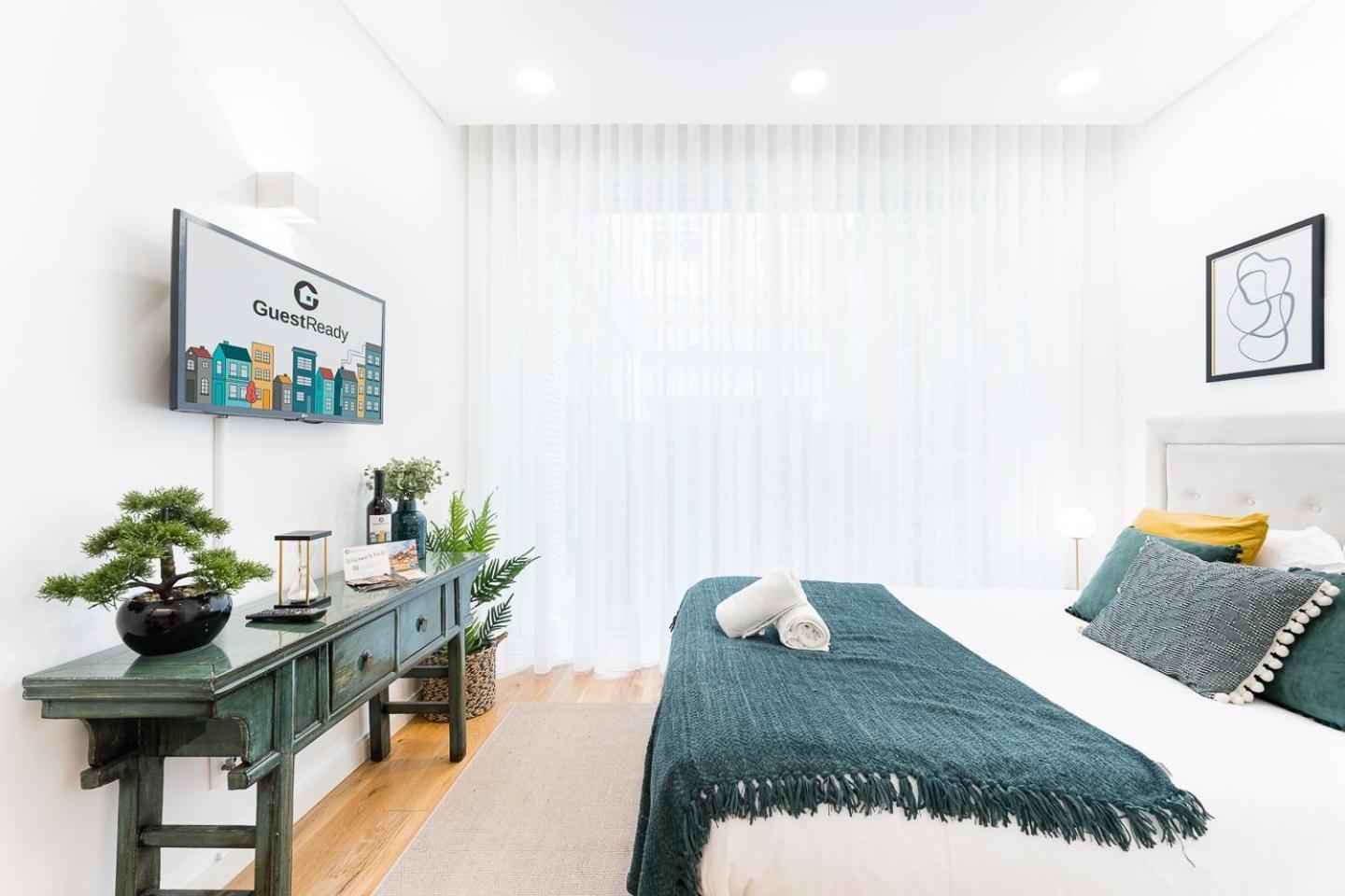 Guestready - Contemporary Studio In Порту Экстерьер фото